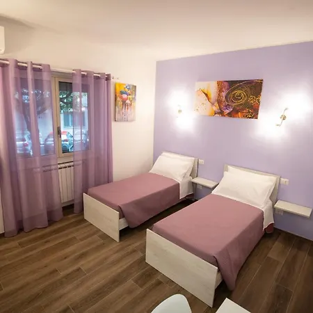 Πανσιόν Romecoming Ostiense 4*